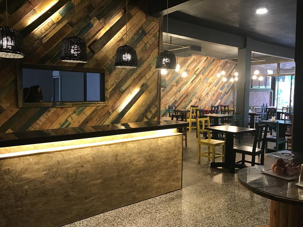 פוסאדאס City Hotel מראה חיצוני תמונה