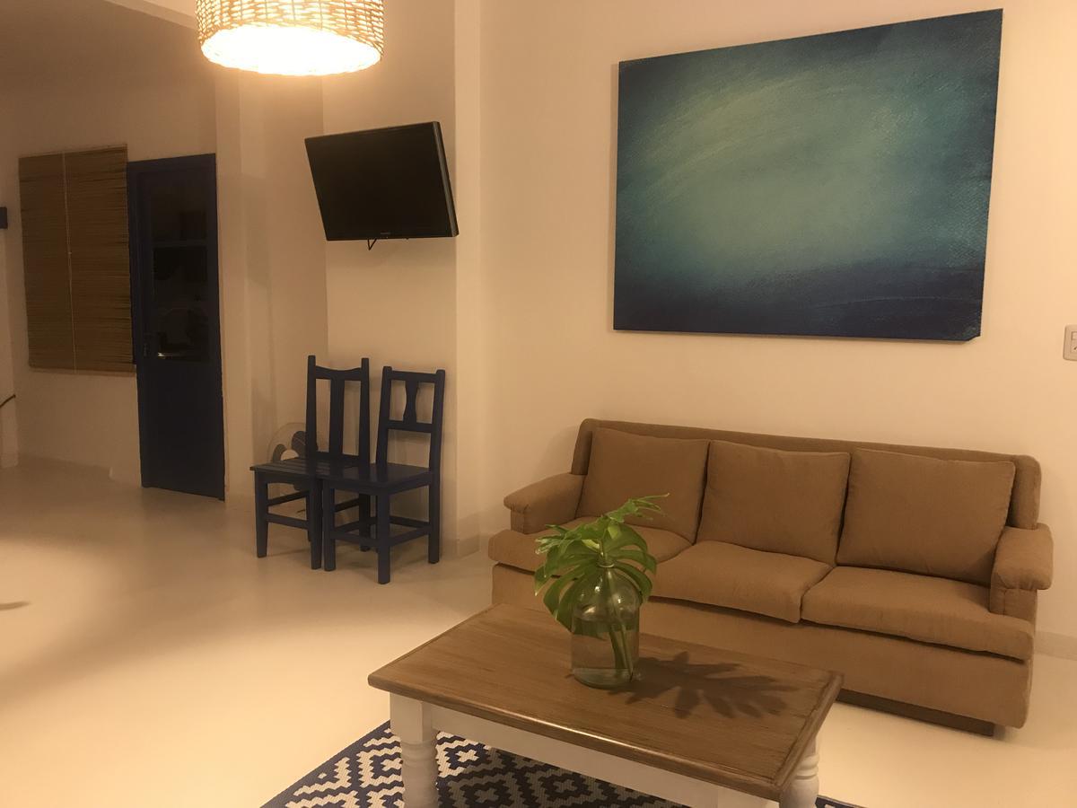 פוסאדאס City Hotel מראה חיצוני תמונה