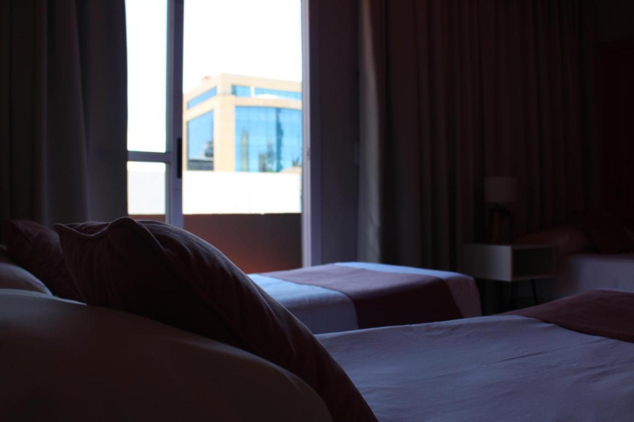 פוסאדאס City Hotel מראה חיצוני תמונה