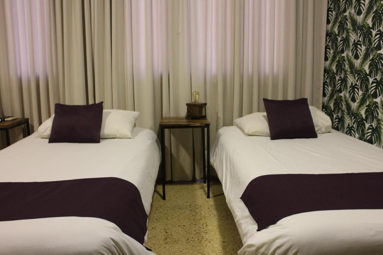 פוסאדאס City Hotel מראה חיצוני תמונה